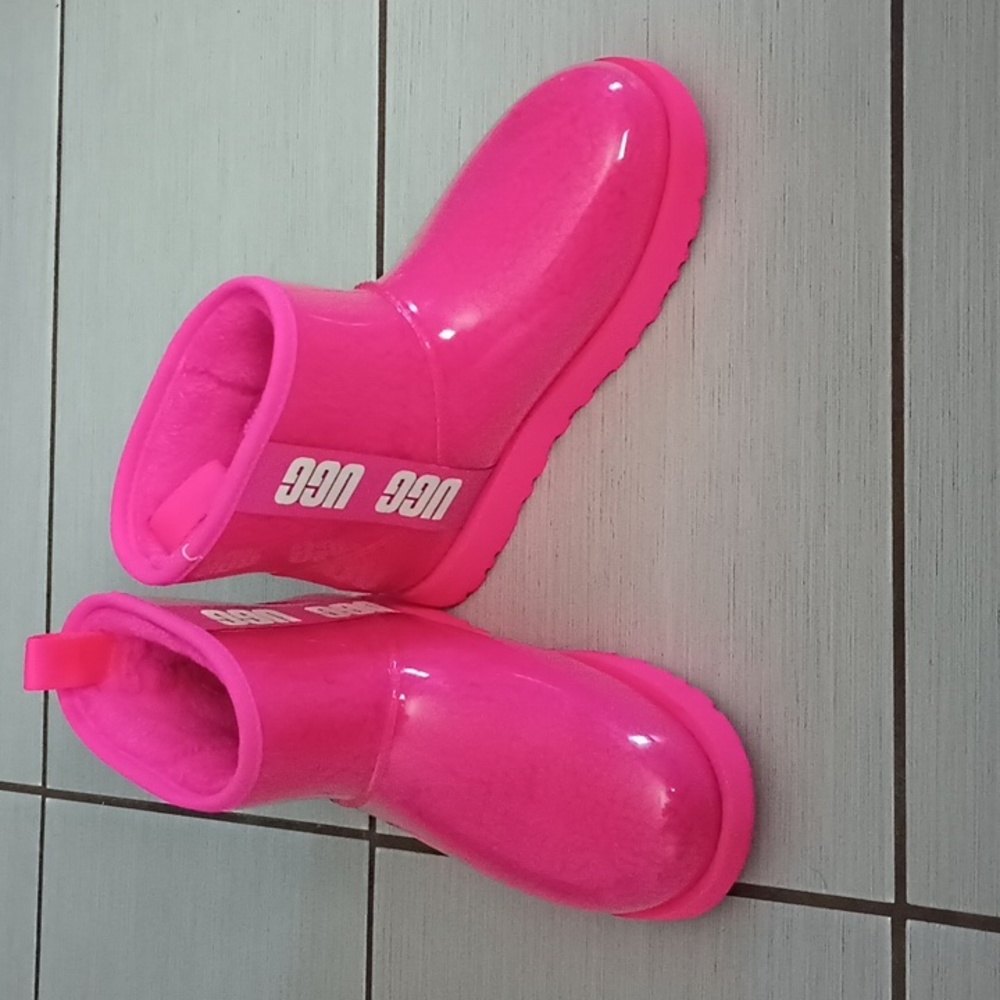 UGG Classic Clear Mini Marbled Boot